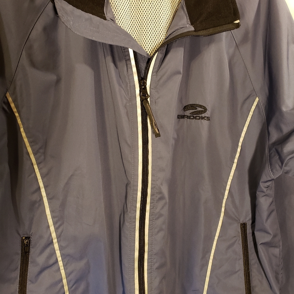 Brooks Jacket With Vented Back, Reflective Strips - image 8